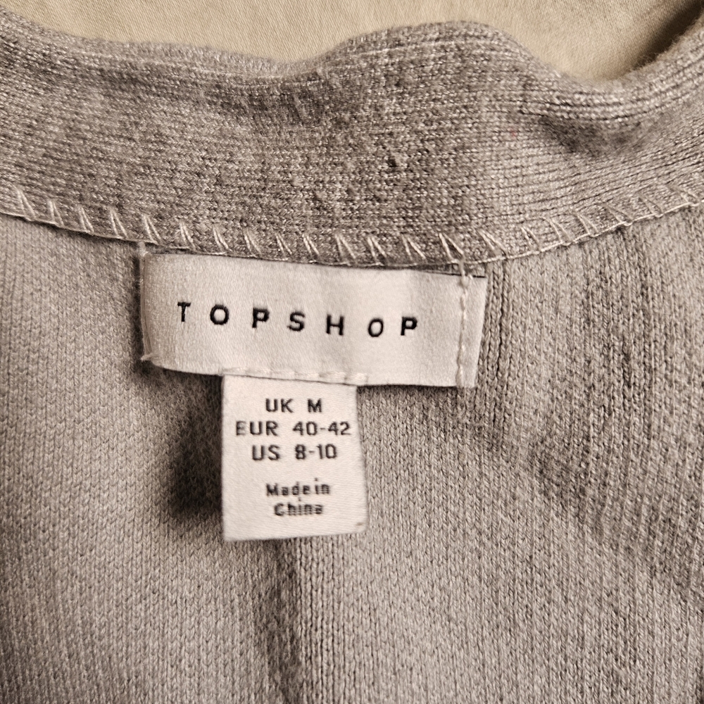 TOPSHOP Gray Sleeveless Button-Down Sweater Vest Knit Top Size‎ 8-10 Raw Hem - Picture 3 of 9